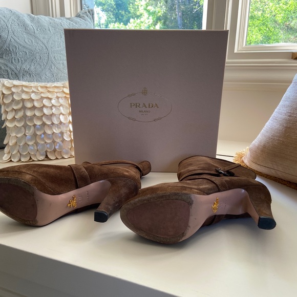 Prada peep toe buckle bootie color: Sigaro brown suede size 39 1/2 - Picture 4 of 5